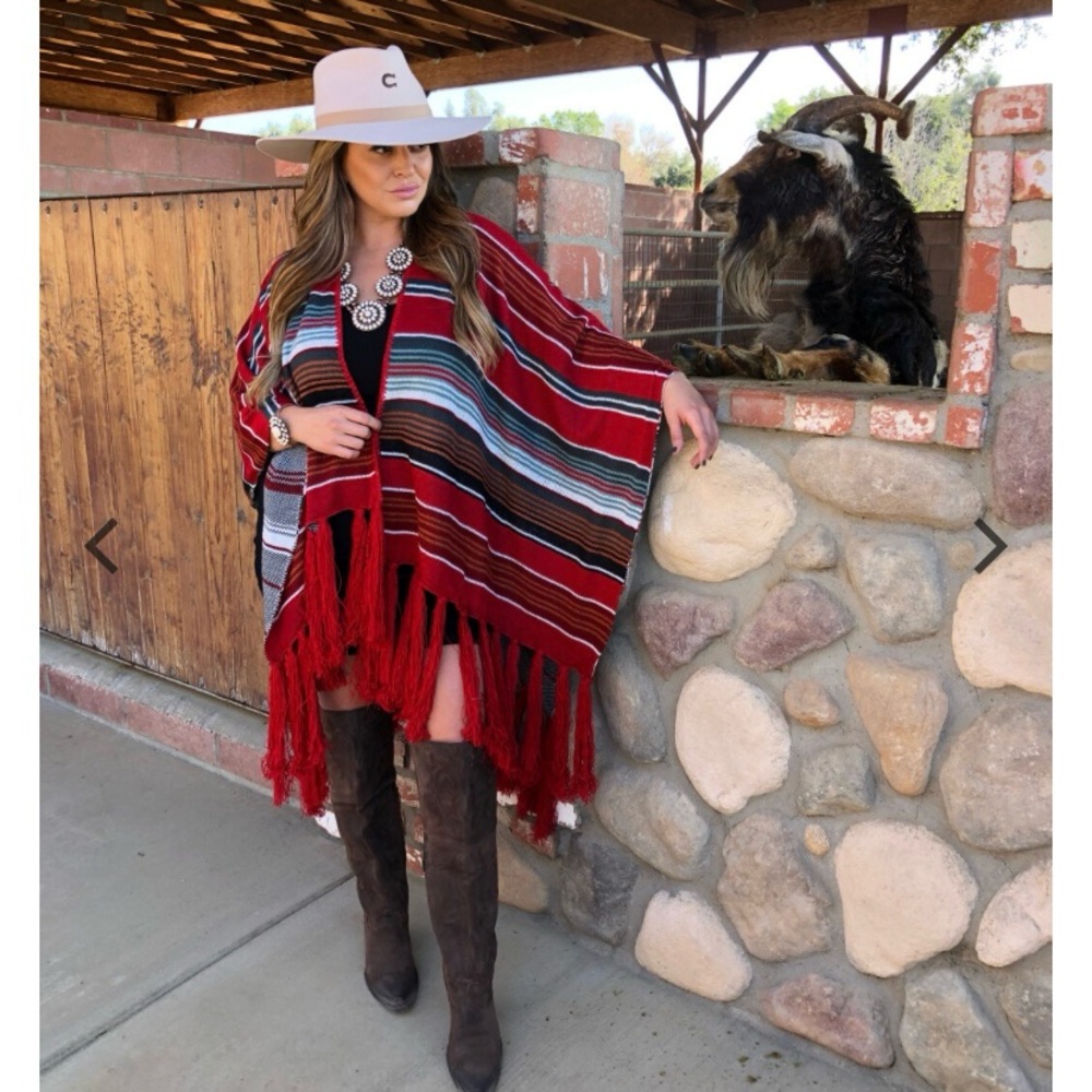 Three bird nest knit light weave w tassels Western Matador Poncho for spring - Picture 6 of 7